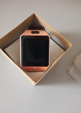 Годинник з сім картою можливість приймати дзвінки. в наявності є два рожевий і чорний.