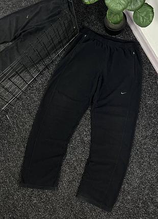 Спортивные штаны nike