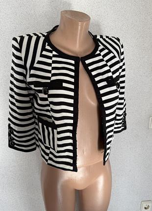 Вкорочений жакет next розміру с