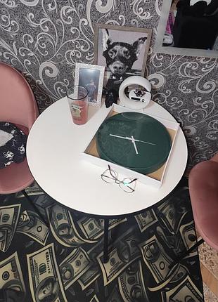 Круглый стол