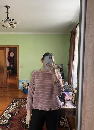 Светр жіночий
