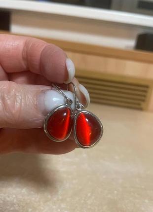 Яркие серьги "кошачий глаз"