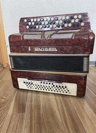 Продам баян школьник на запчасти