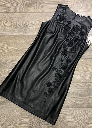 Платье с вышивкой calvin klein р. 6/xs/34