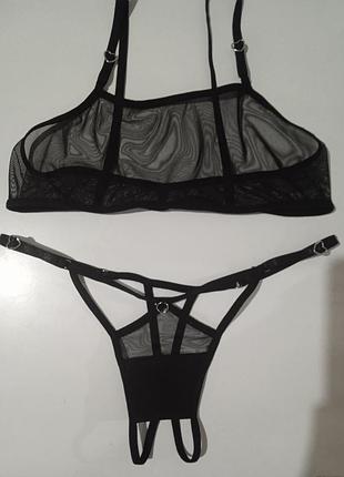 Комплект топ и трусики стринги с доступом