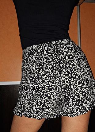 Качественные легкие женские шорты 100% вискоза натуральные черно белые new look 16