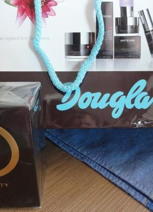 douglas gucci