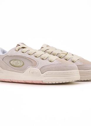 Брендовые кроссовки