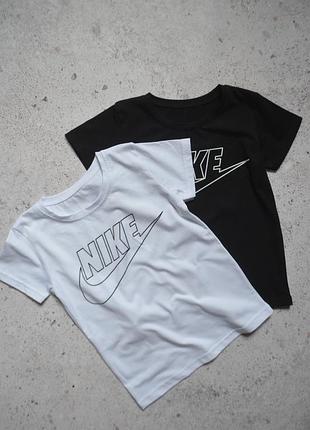 Трикотажна футболка