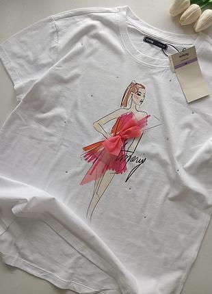 Фірмова футболка