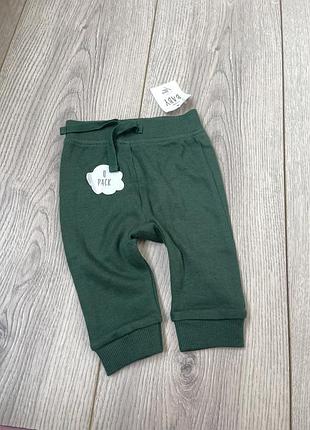 Новые легкие брюки 0-3 мес
