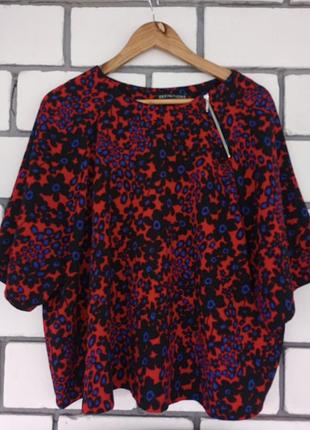 Блузка женская из плотной ткани с молнией со стороны; definitions