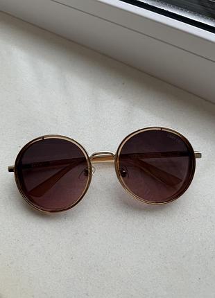 Сонцезахисні окуляри