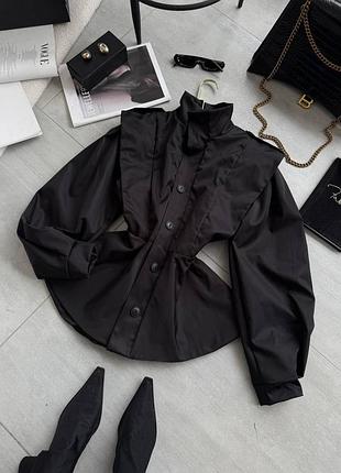 Тренч на підкладці