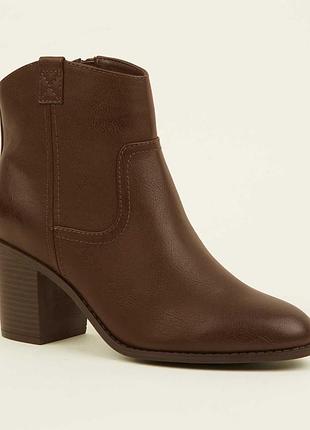 Короткі чоботи new look, ковбойські чоботи