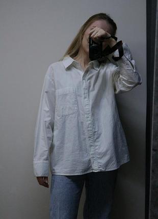 Біла сорочка divided