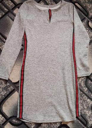 Платье 40-42 р