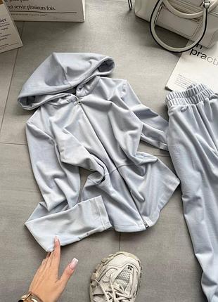 Женский спортивный костюм двойка
