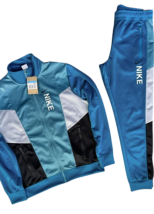 Мужской костюм nike. размер l.
костюм нике размер л 
мужской спортивный найк 
мужской костюм nike