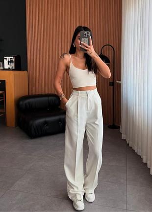 Жіночі стильні брюки