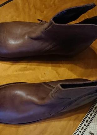 Фірмові англійські черевики сапожки clarks,оригінал, нові,розмір 41,5-42.