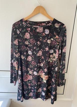 Сукня жіноча