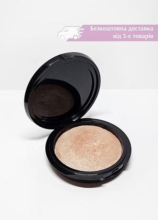Б/у компактный хайлайтер farmasi terracotta highlighting powder 15 фармаси 1302466