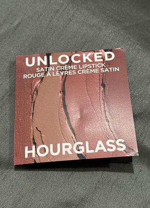 Hourglass unlocked satin crème lipstick/пробники помад
