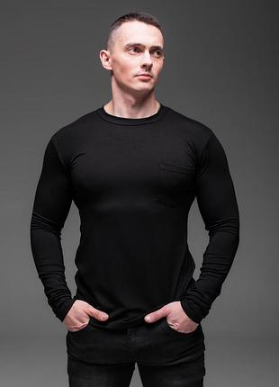 Черная футболка с длинными рукавами лонгслив с карманом