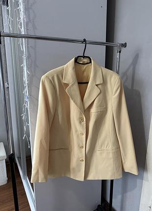 Піджак кремовий жовтий
