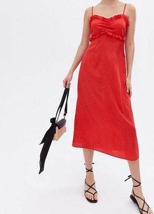 Актуальна трендова сукня на бретельках new look