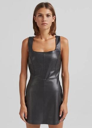 Шкіряна сукня комбінезон bershka