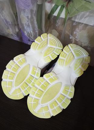 Кроссовки для девочки 3