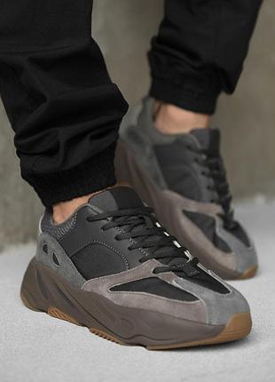 Чоловічі кросівки boost brown/grey 6