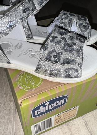 Босоніжки chicco розмір 23 для дівчинки