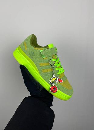 Женские кроссовки adidas forum low the grinch green