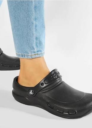 Crocs 38 закрытые кроксы