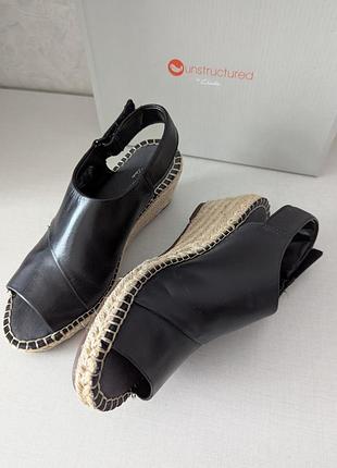 Жіночі босоніжки clarks, розмір 35.