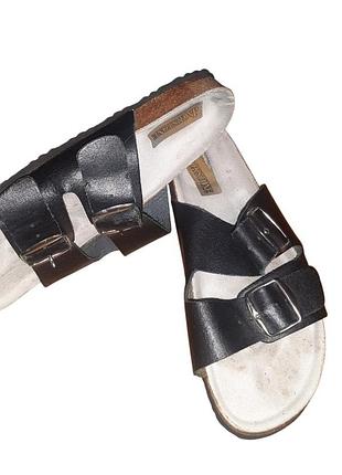 Шлепанцы,капцы кожаные профилированные черные jackstone