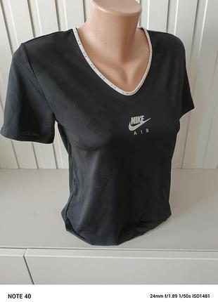 Футболка жіноча р s, nike