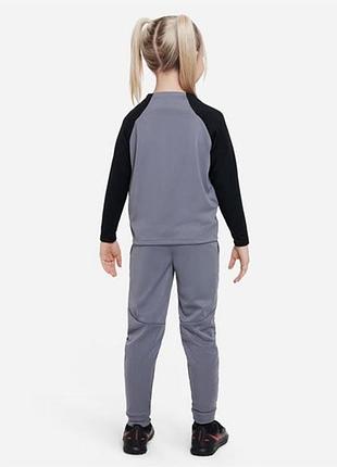 Кофтинка від nike на дівчинку 2