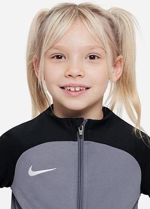 Кофтинка від nike на дівчинку 3