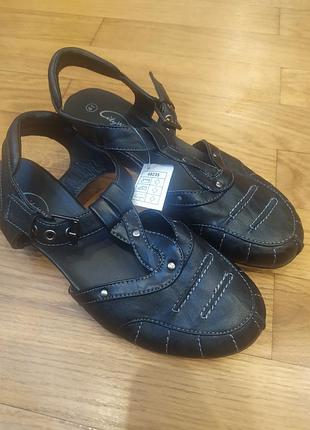 Туфлі, босоніжки 41 розмір