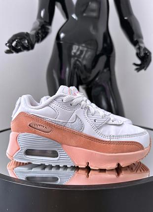 Актуальні кросівки на балоні nike air max