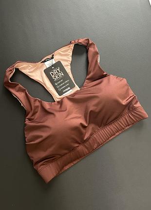 Топ від tezenis