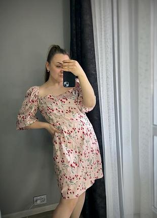 Платье boohoo мини в цветочный принт размер l
