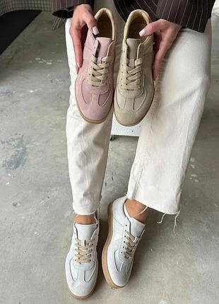 Кроссовки натуральные.