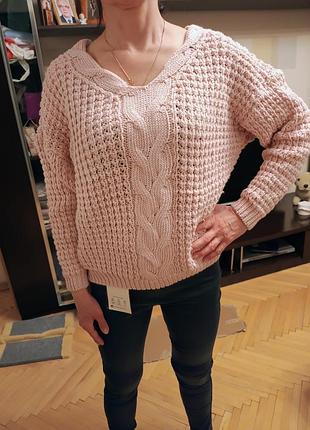 Светрик мякесенький