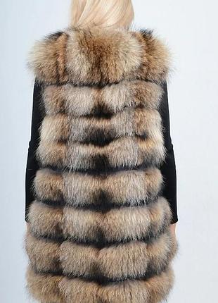 Шуба с натурального меха енота жилетка