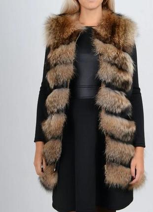 Шуба с натурального меха енота жилетка